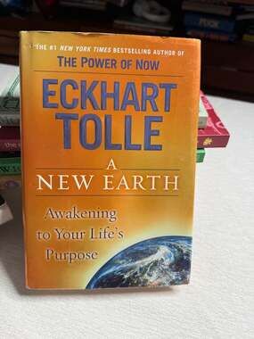A New Earth: Awakening to Your Life's Purpose by Eckhart Tolle Hardcover